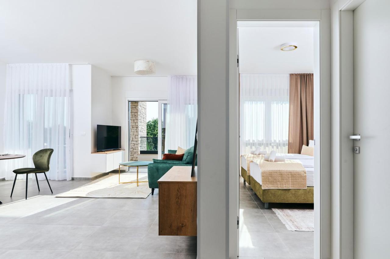 Apartments San Maris ウマグ エクステリア 写真
