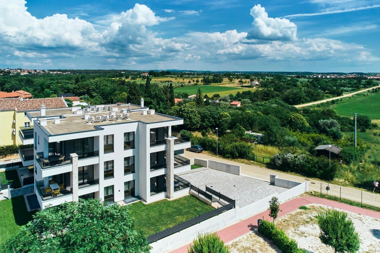 Apartments San Maris ウマグ エクステリア 写真